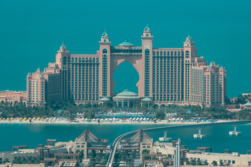 atlantis english home